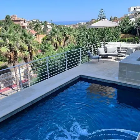 D With Heated Swimming Pool, Jacuzzi, Waterfall, Heating Is Extra 公寓 *